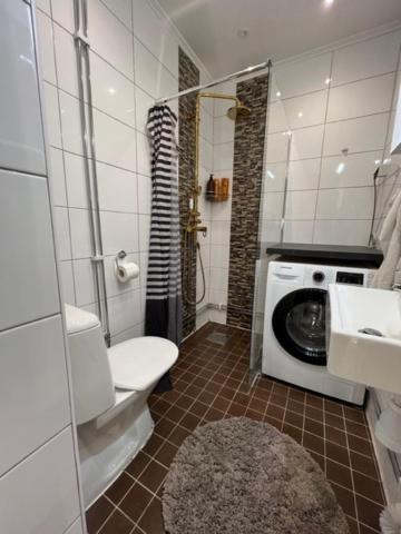 Fresh And Cozy Little House 45Km In Taby Apartman Stockholm Kültér fotó